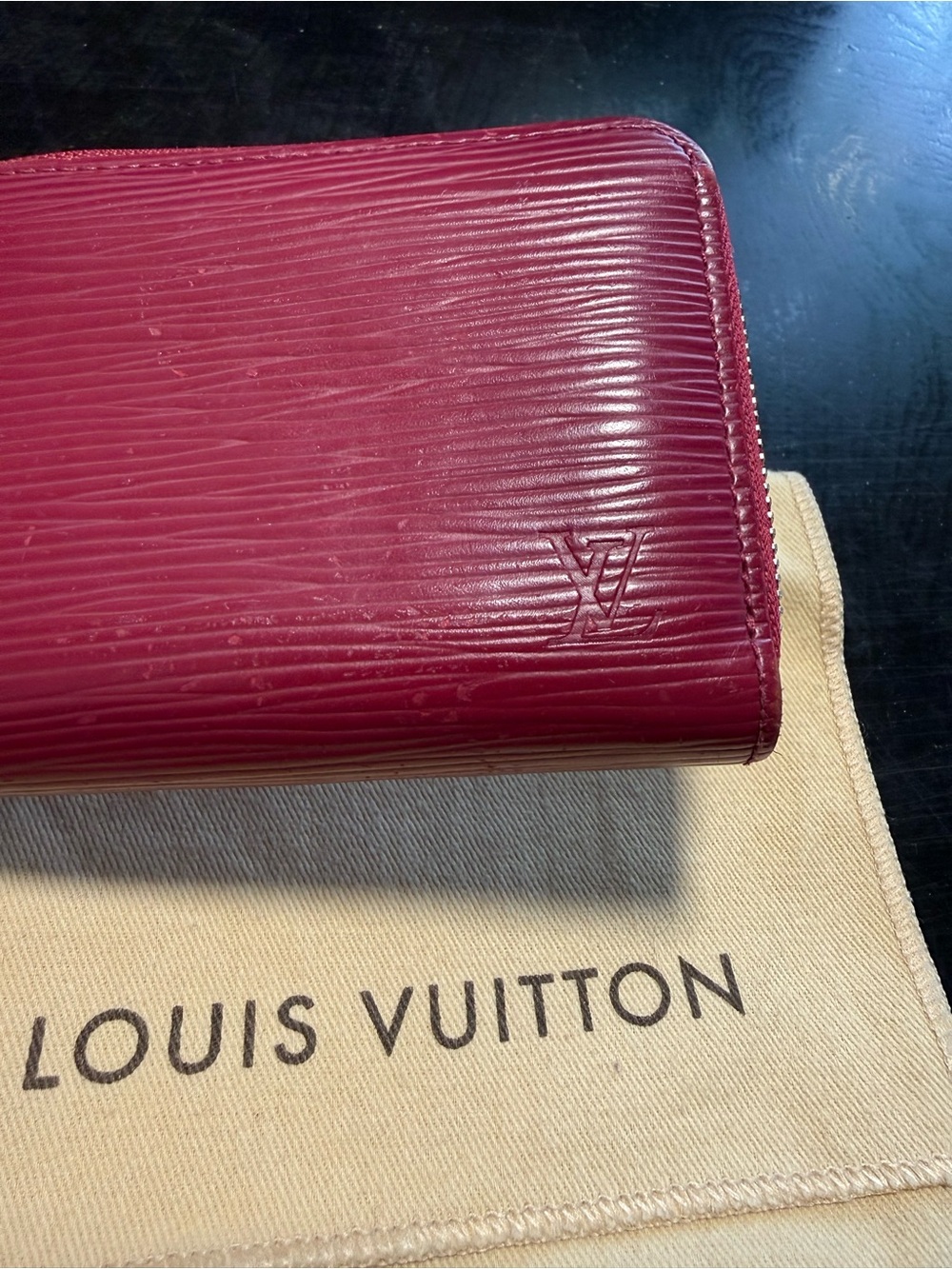 LOUIS VUITTON Epi Zippy Coin Purse w/ LV Box & COA - Picture 2 of 13